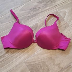 Victoria Secret Pushup Bra 32C